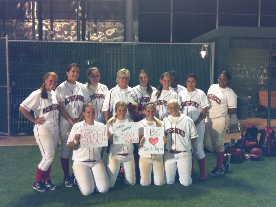 Sandi Taylor with her team after win #500