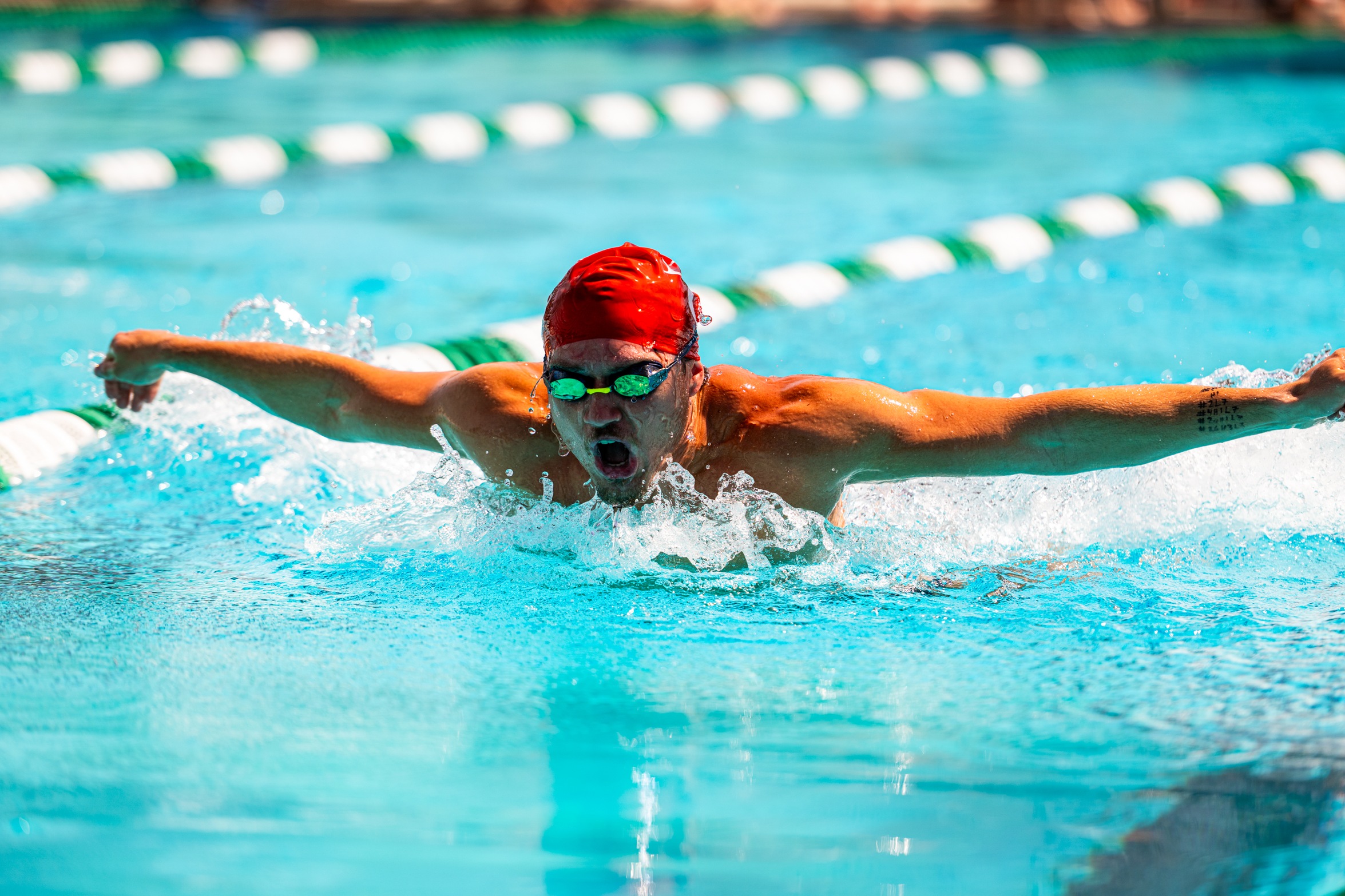 Renegades Shine in Lone Home Meet at Garces Memorial