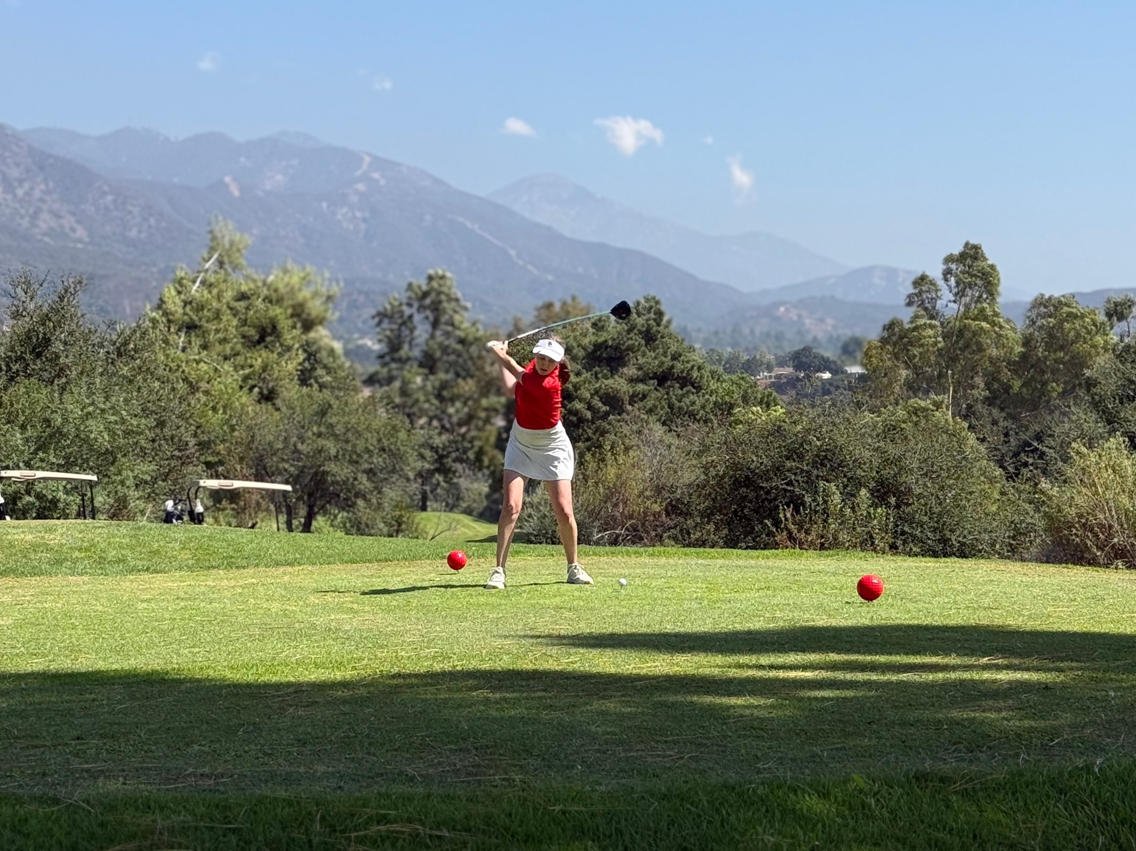 Women's Golf Place Fifth at Encino Golf Course