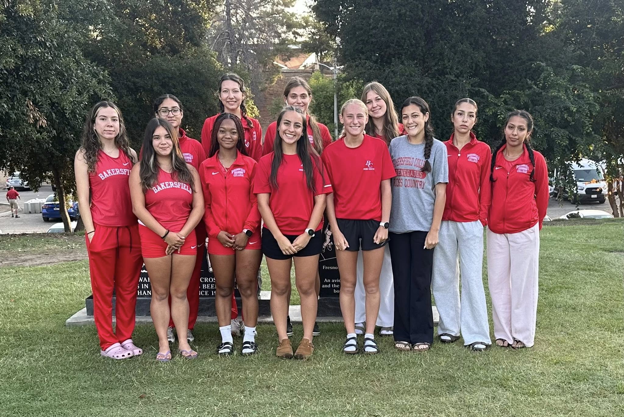 Women's Cross-Country Take 10th at the State Preview Meet